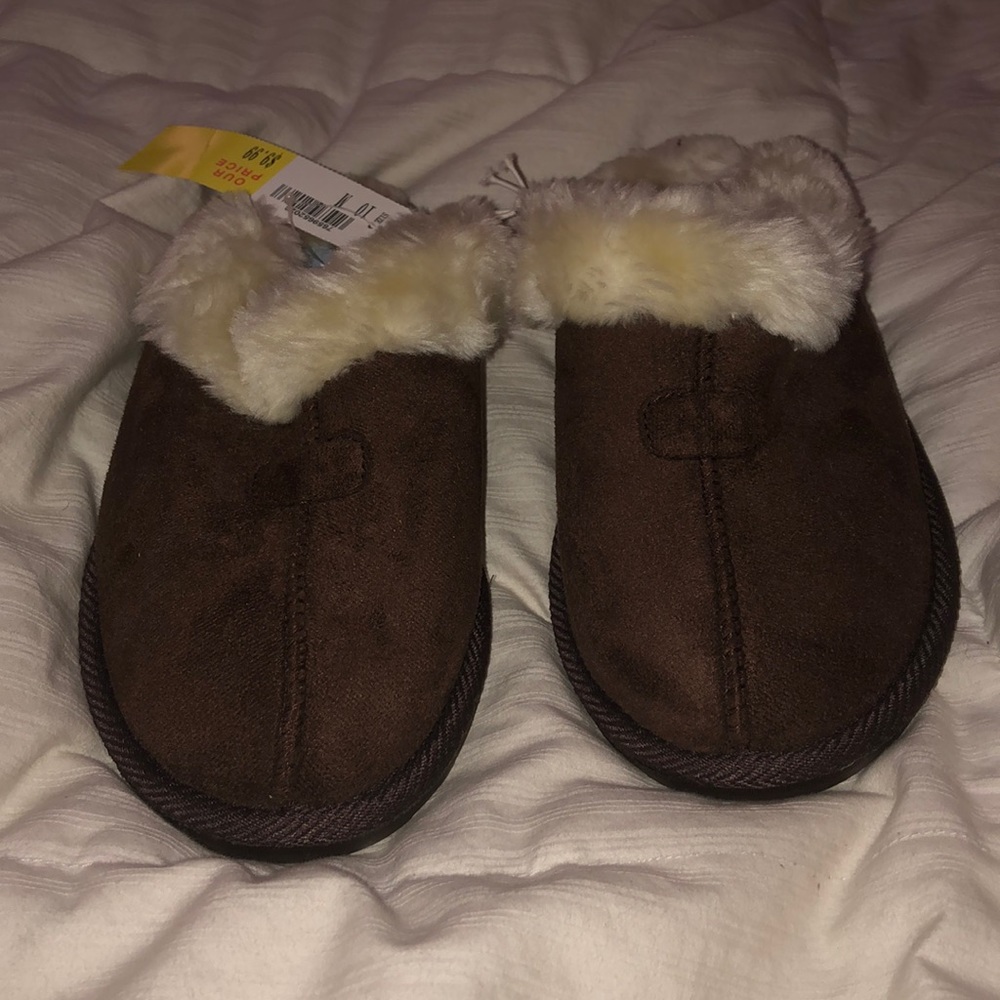Fuzzy slipper shoes